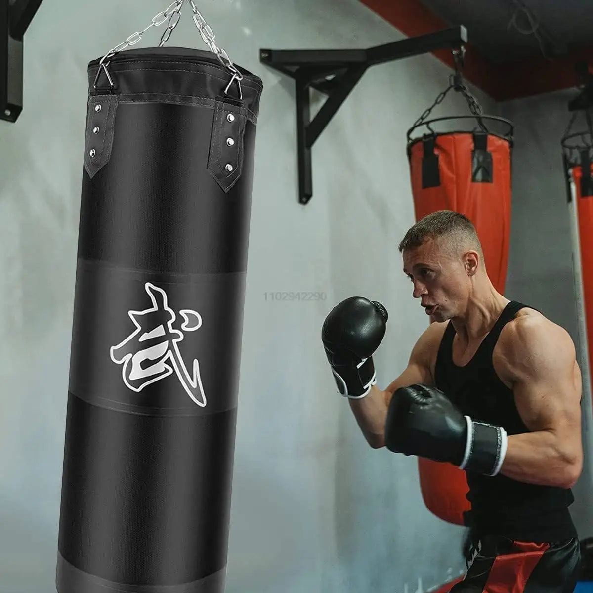 Durable Punch Sandbag for Boxing And Fitness Training with Metal Chain Hook And Carabiner for Kick And Fight Sports like Karate Taekwondo